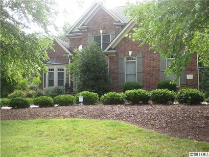 1033 Spyglass Lane
