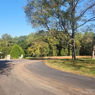 2690 Lakeview Court 40