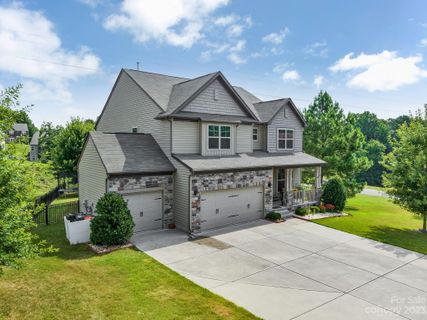 2106 Lantana Lane sold home in Somerset At Autumn Cove, Lake Wylie, SC