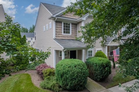 18457 Streamline Court