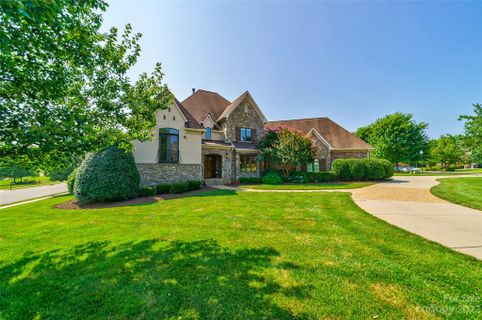 1601 Funny Cide Drive