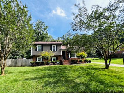 6120 Amity Place