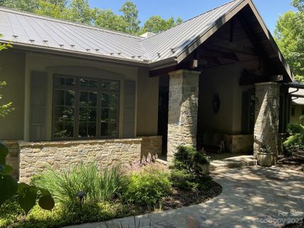 304 Piney Knoll Lane