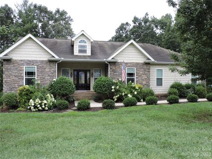 2027 Tall Oak Drive sold home in Oakmont Estates, Lenoir, NC