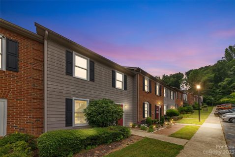 2 Sleepy Hollow Lane sold home in Sleepy Hollow, Swannanoa, NC