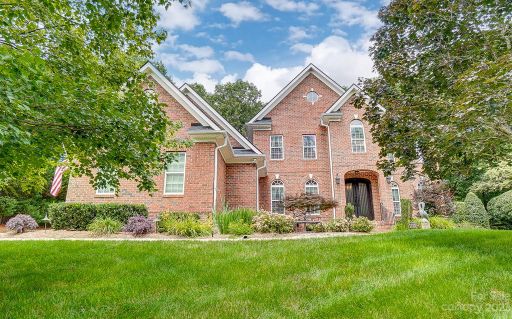 1725 Mountain Trail Drive