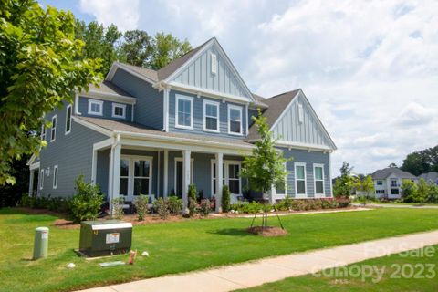523 Meadow Ridge Drive