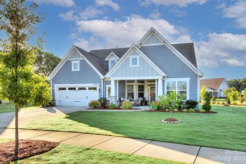 1002 Wineberry Way