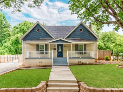 320 E Catawba Avenue sold home in Coddle Creek, Mooresville, NC
