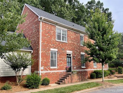 512 Summerfield Place