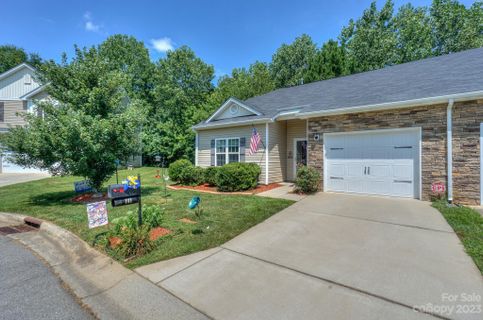 141 Woodbridge Circle 27A