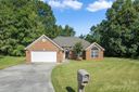 6127 Colchester Lane sold home in Matthews, SC