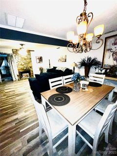 470 Camrose Circle