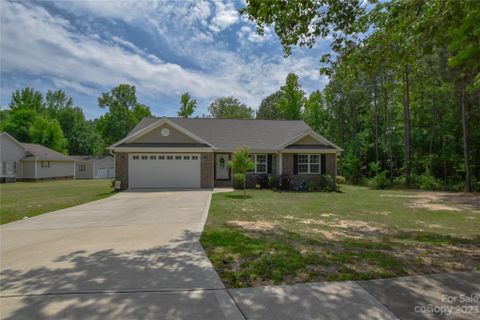 4210 Strickland Court sold home in Country Club Estates, Lancaster, SC