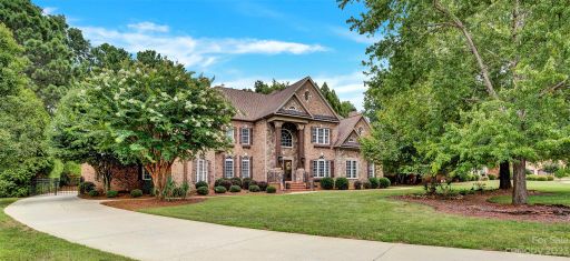 9200 Skipaway Drive