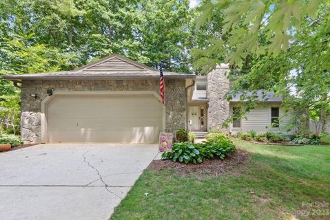 6 Holly Ridge Court sold home in The Village At Averys Creek, Arden, NC