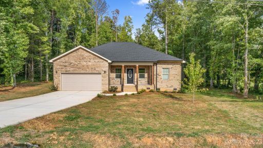 208 Boundary Road sold home in Rolling Hills, Oakboro, NC