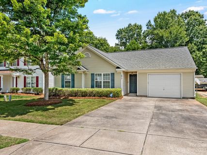 6812 Parkers Crossing Drive sold home in Parkers Crossing, Charlotte, NC