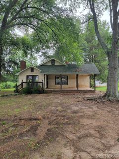 1010 College Avenue 54 sold home in Crest Acres, Shelby, NC