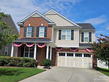5611 Lago Vista Court