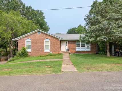 204 Wood Street