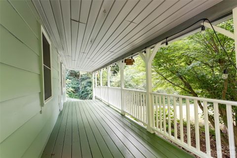 Previously sold for $285,000