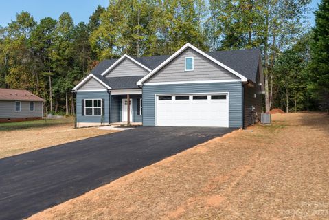 146 Ridge Run Drive sold home in Ridgewest Estates, Statesville, NC