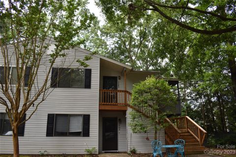1782 Hunters Trail