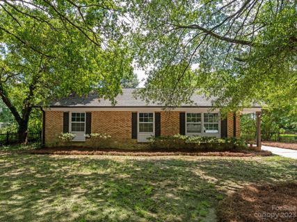 7805 Teakwood Road