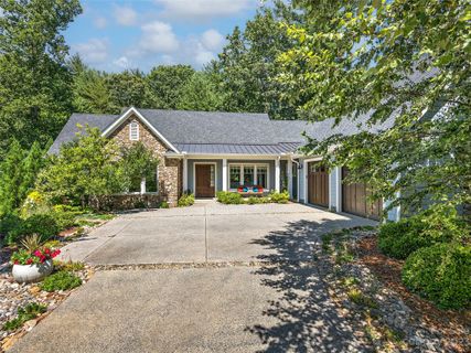11 Cleftridge Court