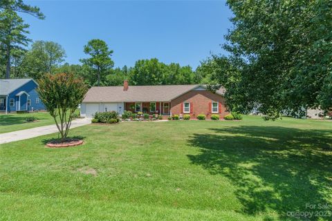 585 Schuyler Drive sold home in Quail Run, Rock Hill, SC