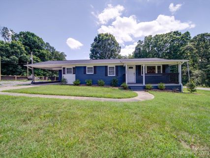 104 Chatfield Loop sold home in Bostian Height, Statesville, NC