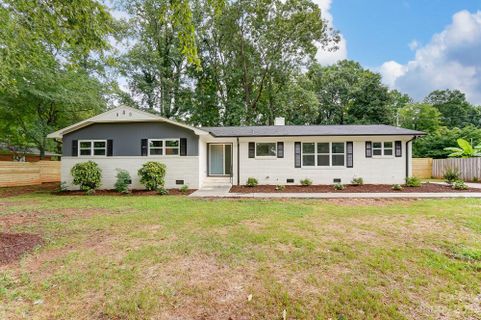 6022 Woodbridge Road sold home in Lake Forest, Charlotte, NC