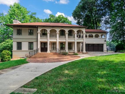 4670 Lake Shore Road