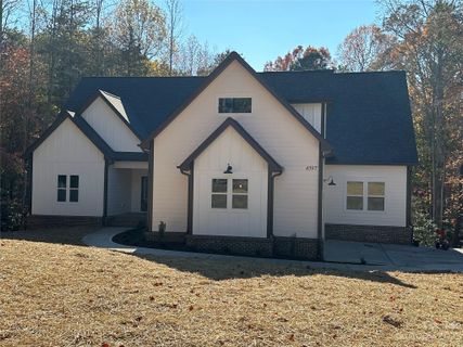 4597 Trails End Road sold home in Heatherly Hills, Denver, NC