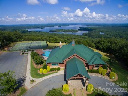 279 Pinnacle Trail