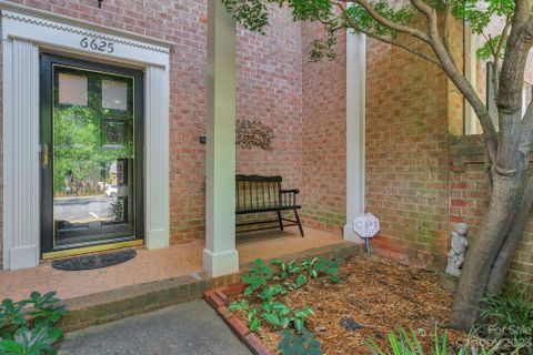 6625 Bunker Hill Circle