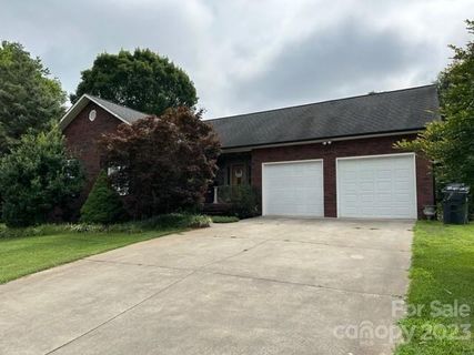 130 Fairgate Drive sold home in Fairview Farms, Statesville, NC