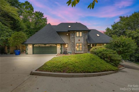 6041 Gold Creek Estate Drive sold home in Gold Creek Estates, Hickory, NC