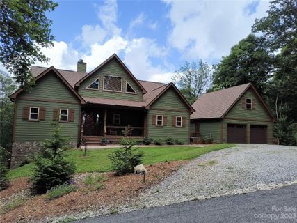 1125 Gateway Parkway