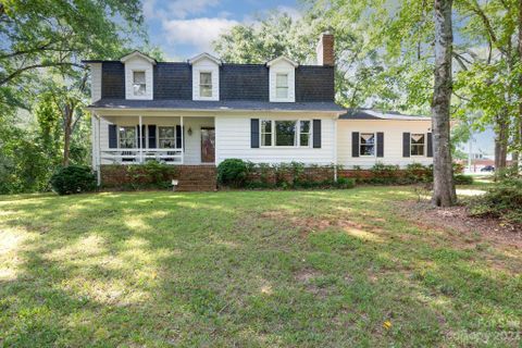 208 Grady Drive sold home in Poplar Forest, Rock Hill, SC