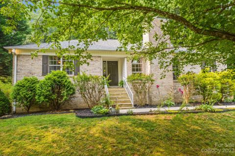 516 Saddleback Court sold home in Hidden Valley Farms, Asheville, NC