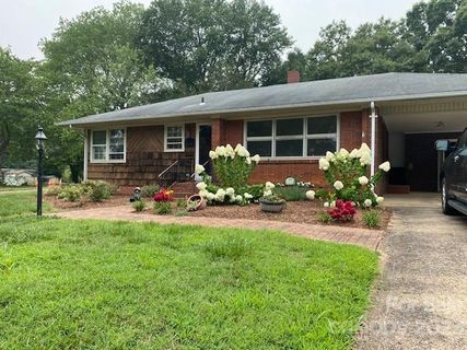 811 Monroe Avenue sold home in Linwood, Kings Mountain, NC