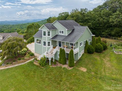35 Clear Vista Drive sold home in Clear Vista, Asheville, NC