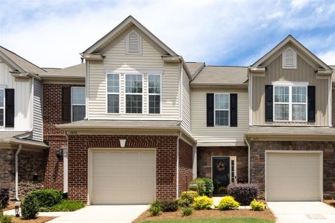 2437 Diplomat Lane