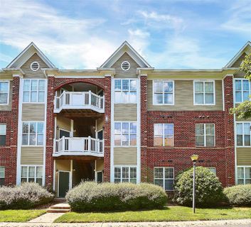 226 S Torrence Street 103 sold home in Crown View, Charlotte, NC