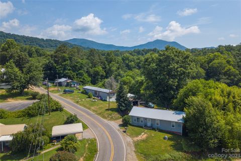 Homes in Beaverdam, Canton