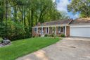 2440 23rd Avenue Place sold home in Hickory, SC