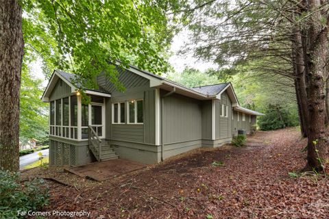 2000 Golfside Lane