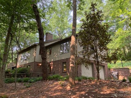 221 Cedarview Drive sold home in Pioneer Trails, Asheville, NC